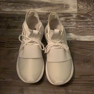 Adidas Tubular Defiant